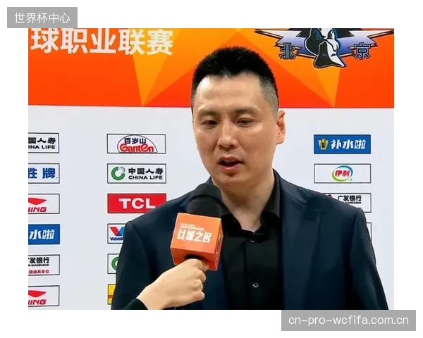 主帅卢伟率上海队创下联盟第一战绩及23连胜纪录,当选最佳教练员。 主帅卢伟率上海队创下联盟第一战绩及23连胜纪录,当选最佳教练员。